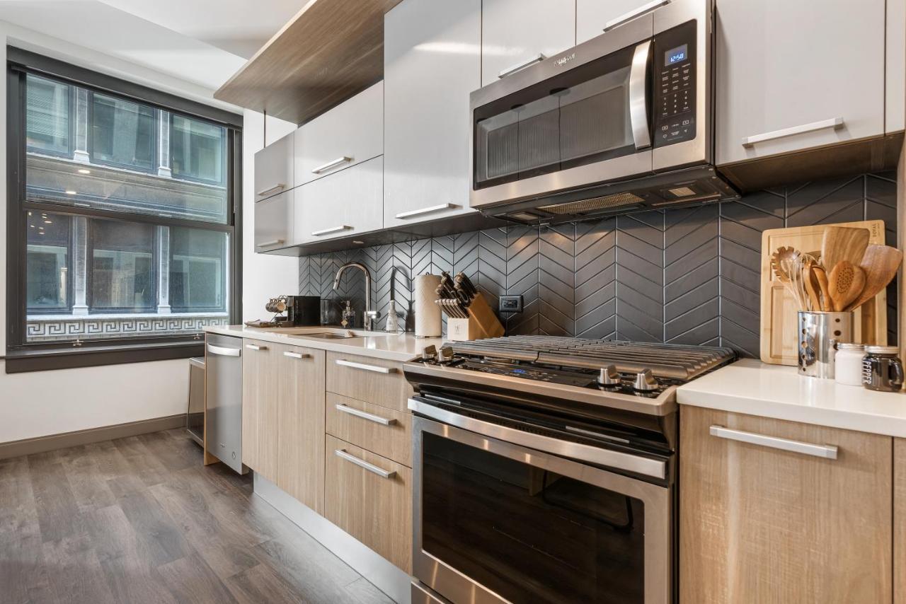 Experience Downtown Chicago At Millennium - Luxury Apartments In The Loop Buitenkant foto